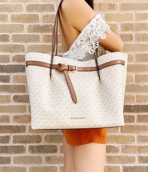 michael kors shoulder tote bag.